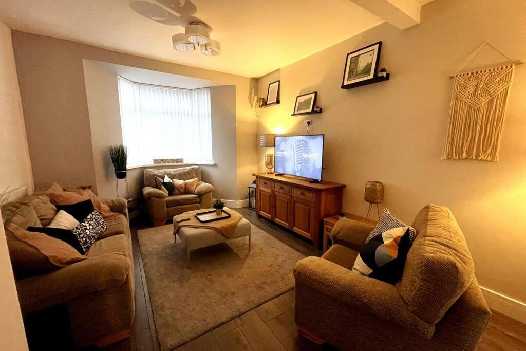 Modern, Spacious And Central Location Aberdare Kültér fotó