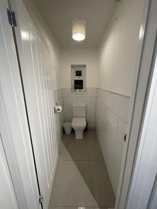 Modern, Spacious And Central Location Aberdare Kültér fotó